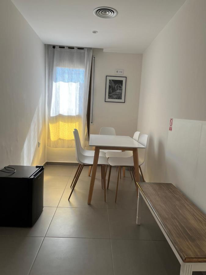 Hostal Tarres Angles Экстерьер фото