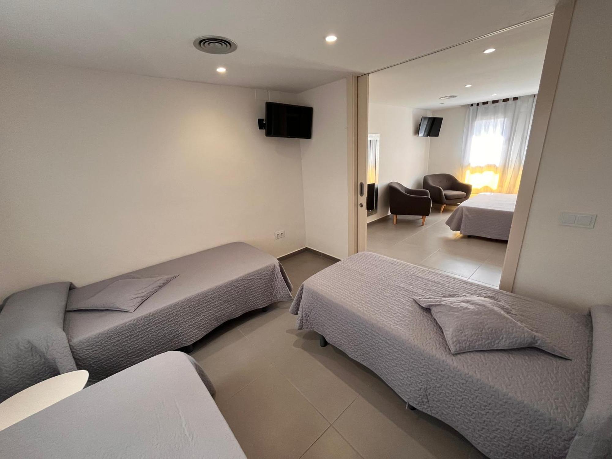 Hostal Tarres Angles Экстерьер фото