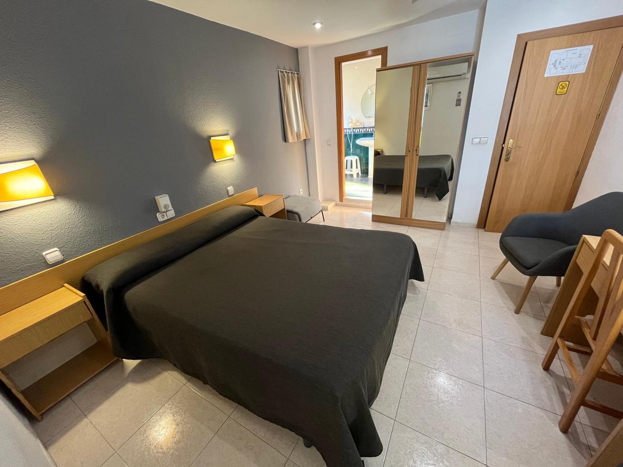 Hostal Tarres Angles Номер фото